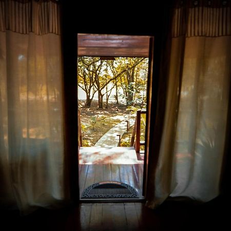 Kikiwitz Resort Belmopan Eksteriør billede