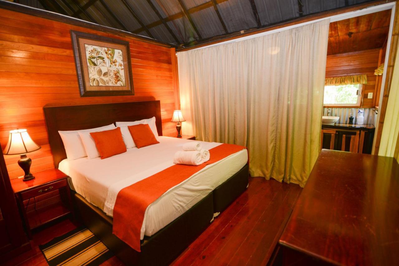 Kikiwitz Resort Belmopan Eksteriør billede