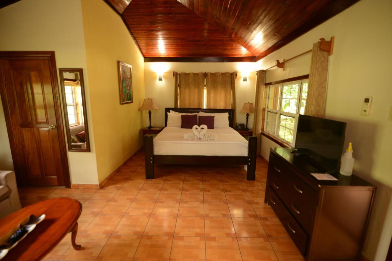 Kikiwitz Resort Belmopan Eksteriør billede