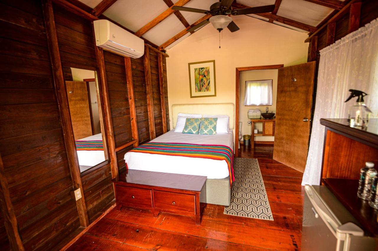 Kikiwitz Resort Belmopan Eksteriør billede