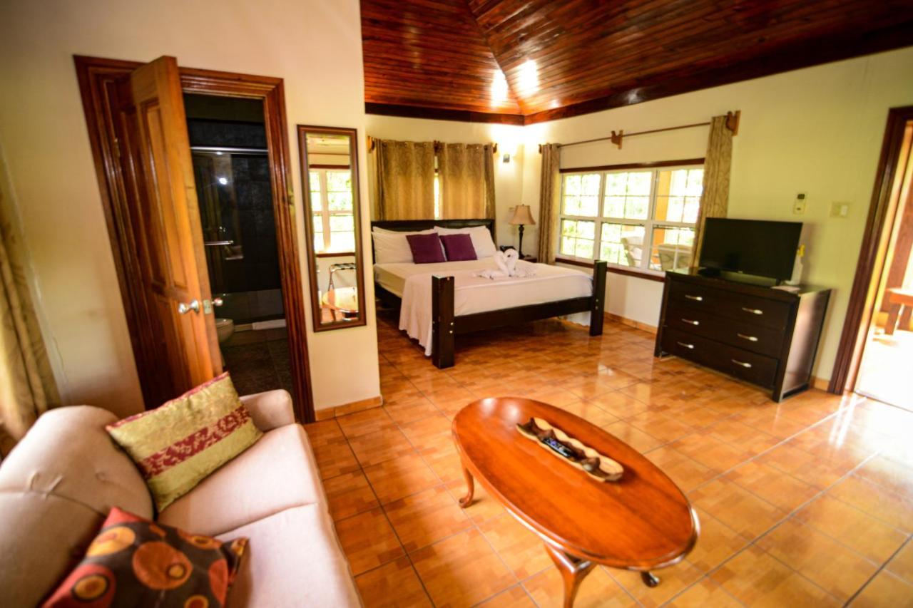 Kikiwitz Resort Belmopan Eksteriør billede