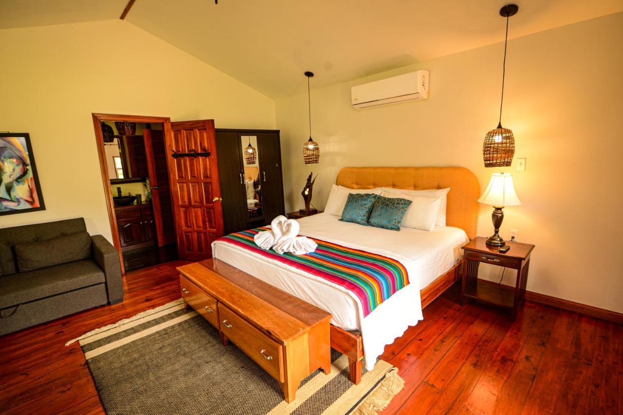 Kikiwitz Resort Belmopan Eksteriør billede