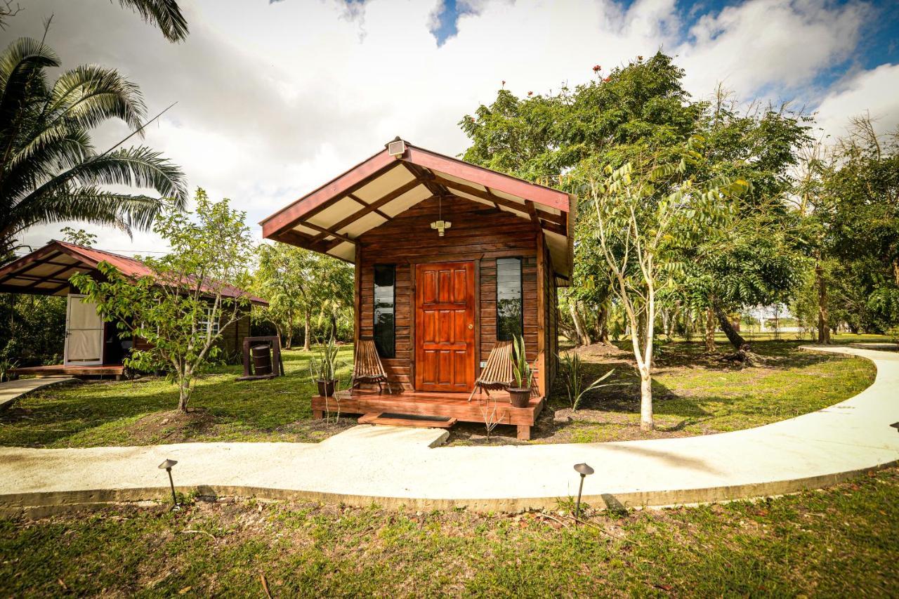 Kikiwitz Resort Belmopan Eksteriør billede