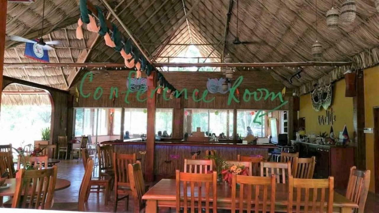 Kikiwitz Resort Belmopan Eksteriør billede