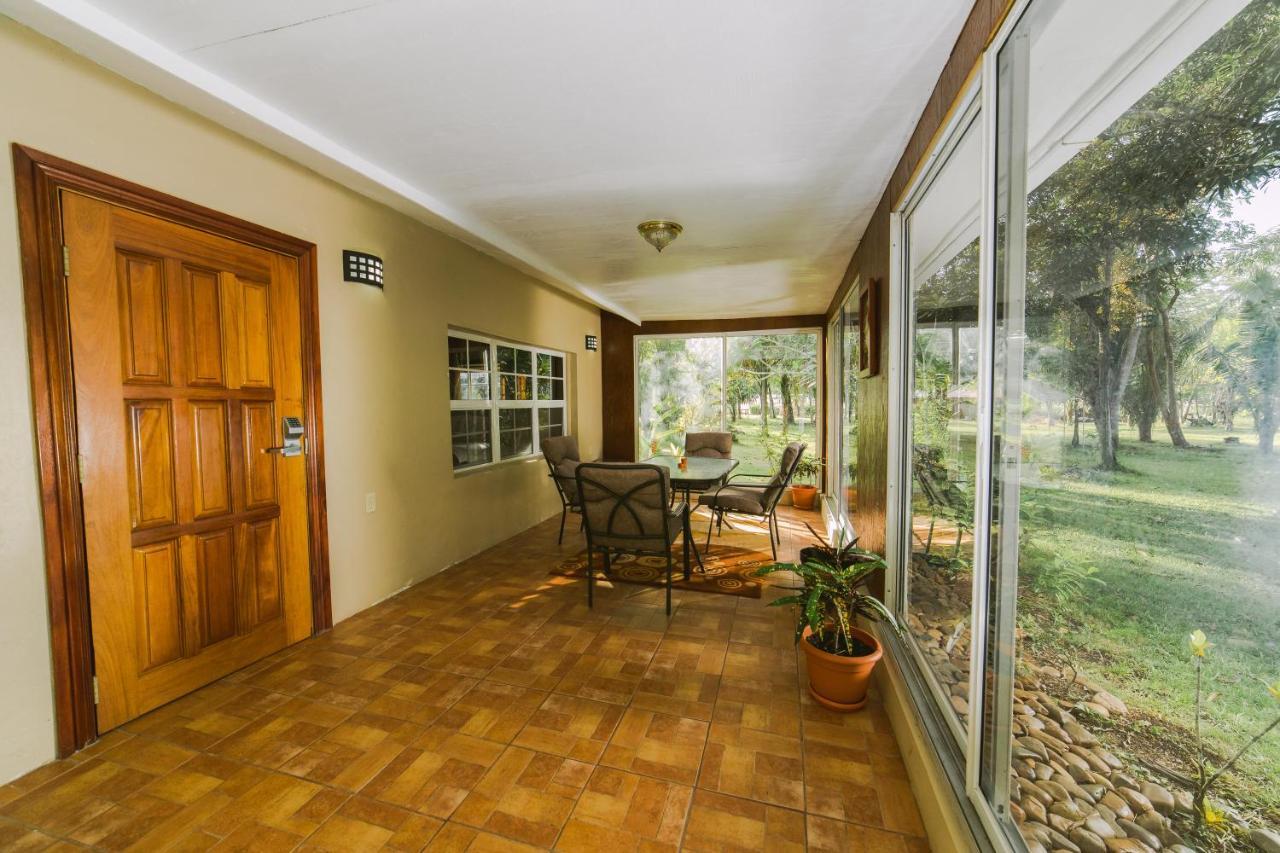 Kikiwitz Resort Belmopan Eksteriør billede